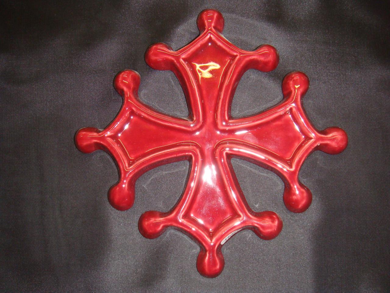 Croix Occitane en terre création poterie La Draille